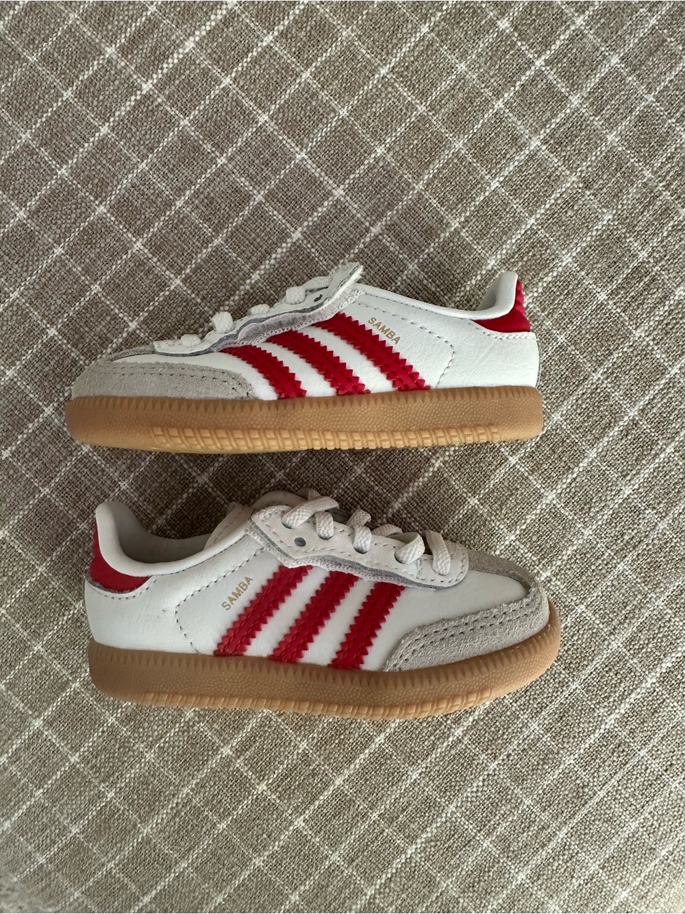 adidas Toddler 5K Samba Sneakers in White, Red stripes
